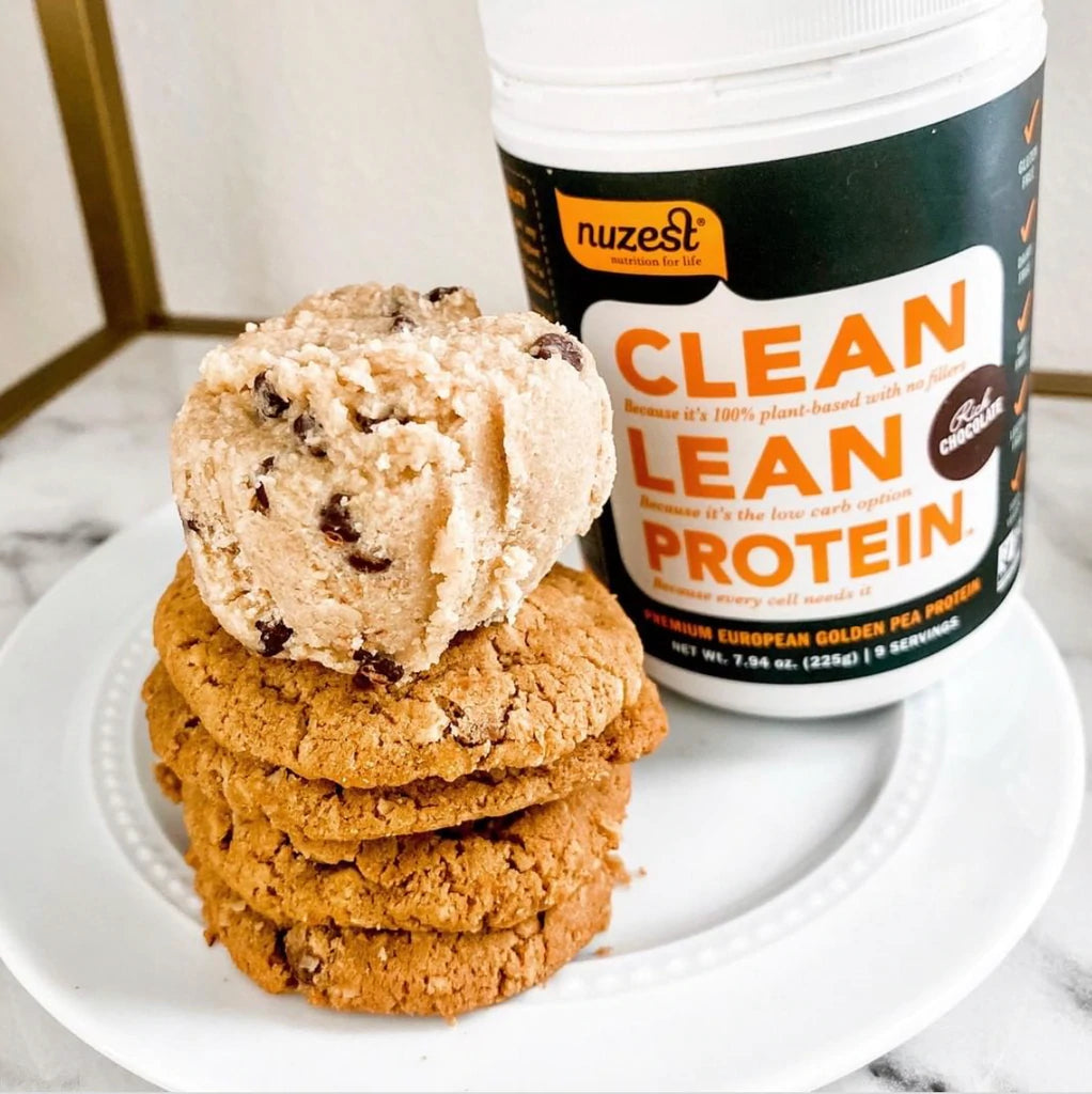 CHOCOLATE CHIP PROTEIN COOKIES